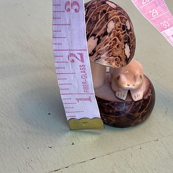Tagus Nut mushroom and frog craved figurine. Sustainably eco friendly - Picture 7 of 8